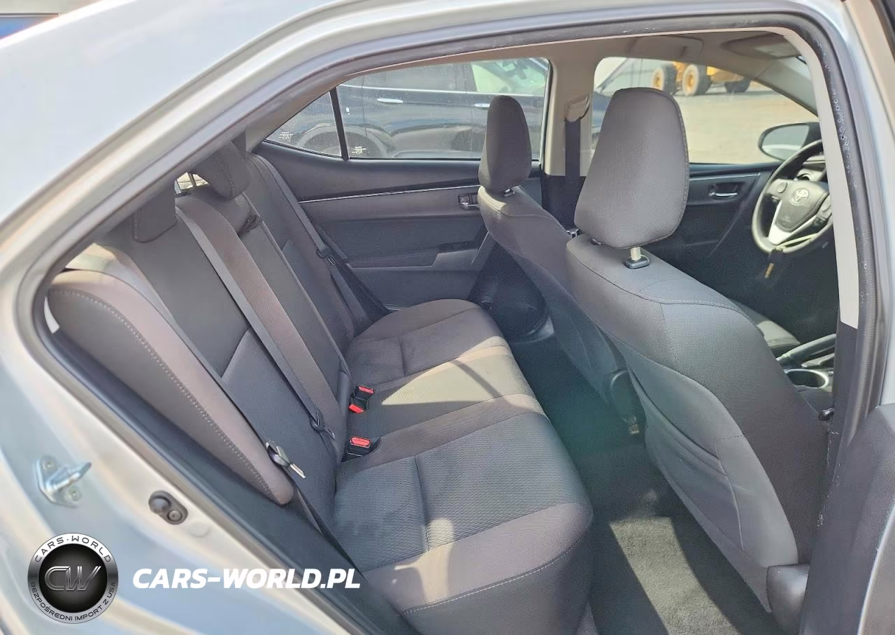 2017 Toyota Corolla Le VIN:2T1BURHEXHC812201 - 10