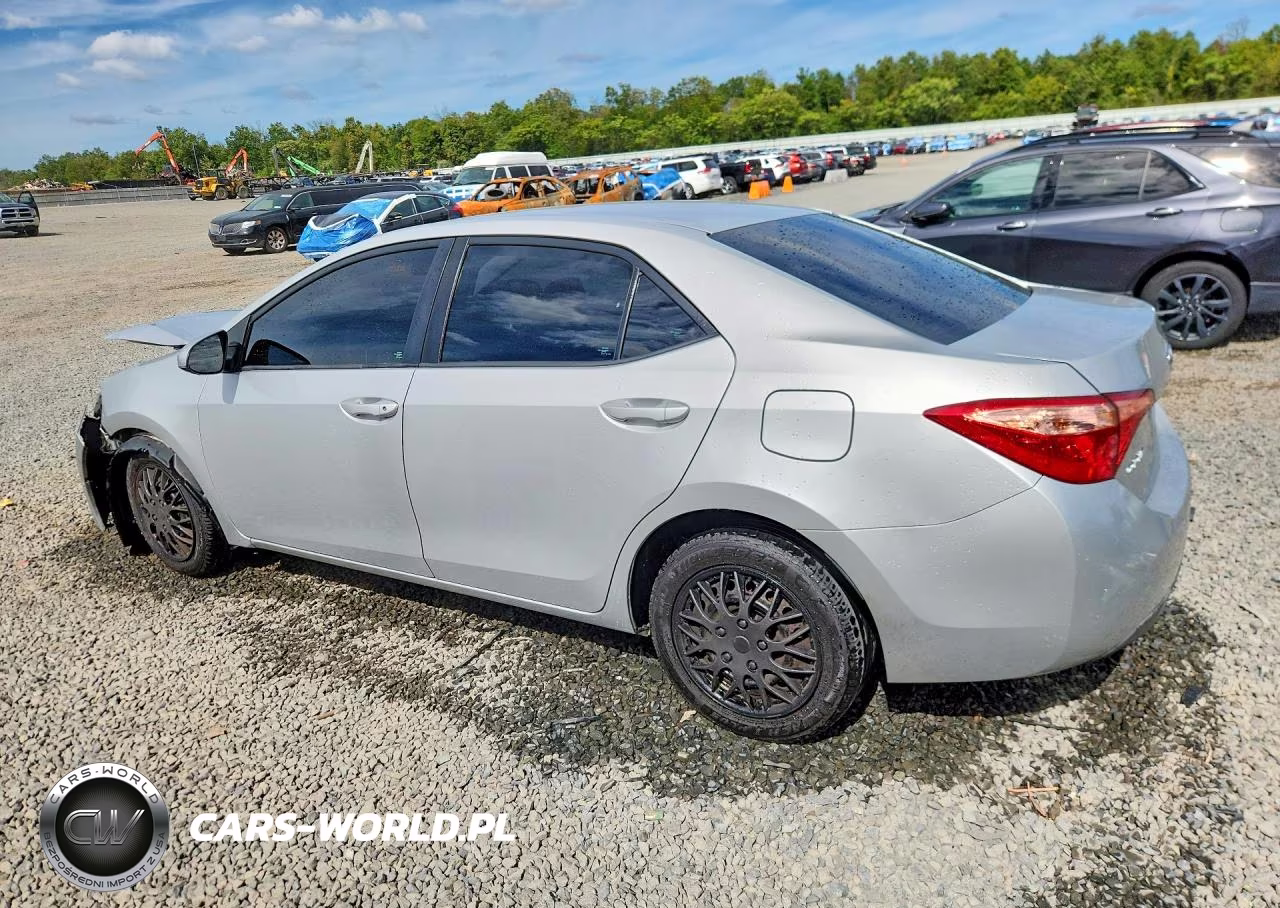 2017 Toyota Corolla Le VIN:2T1BURHEXHC812201 - 2
