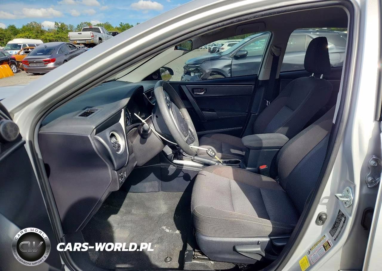 2017 Toyota Corolla Le VIN:2T1BURHEXHC812201 - 7
