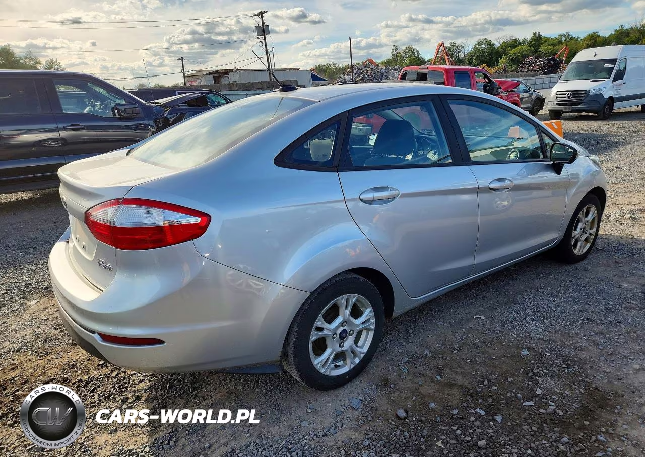 2015 Ford Fiesta Se VIN:3FADP4BJ2FM138144 - 3