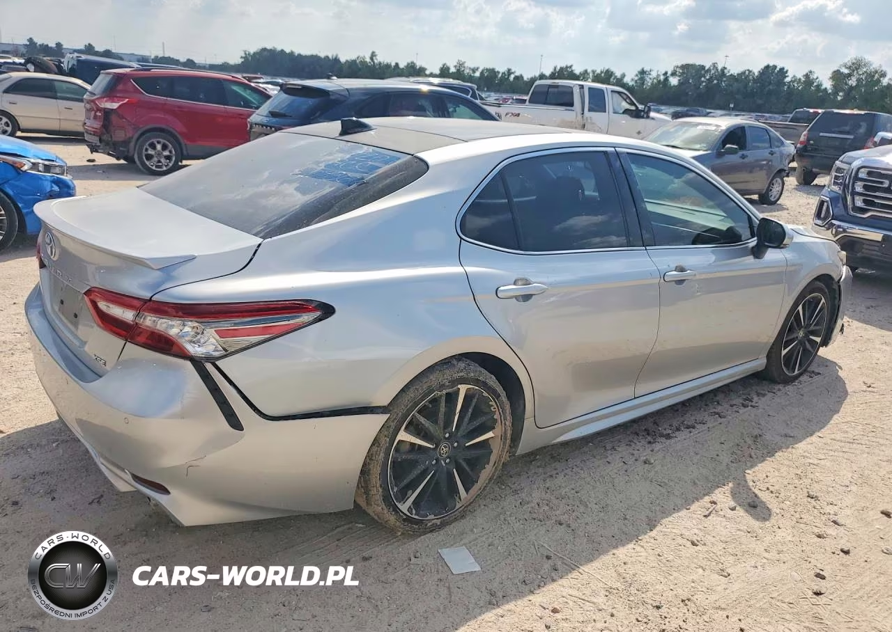 2018 Toyota Camry Xse V6 VIN:4T1BZ1HK7JU003896 - 3