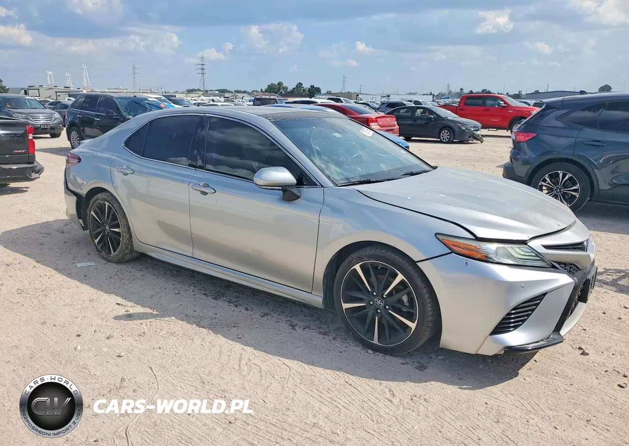 2018 Toyota Camry Xse V6 VIN:4T1BZ1HK7JU003896 - 4