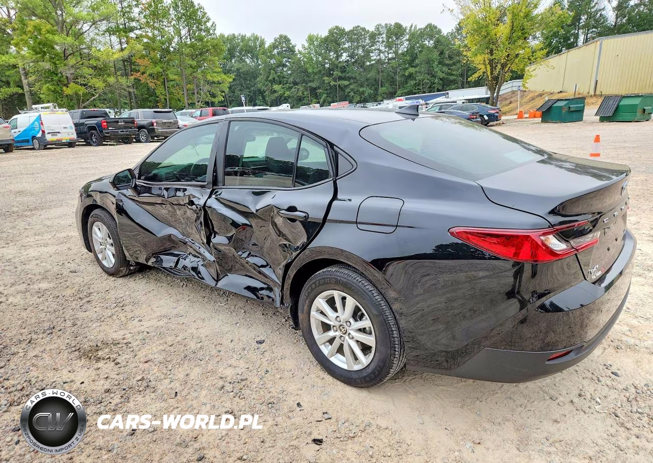 2026 Toyota Camry Le VIN:4T1DAACK9TU734940 - 2