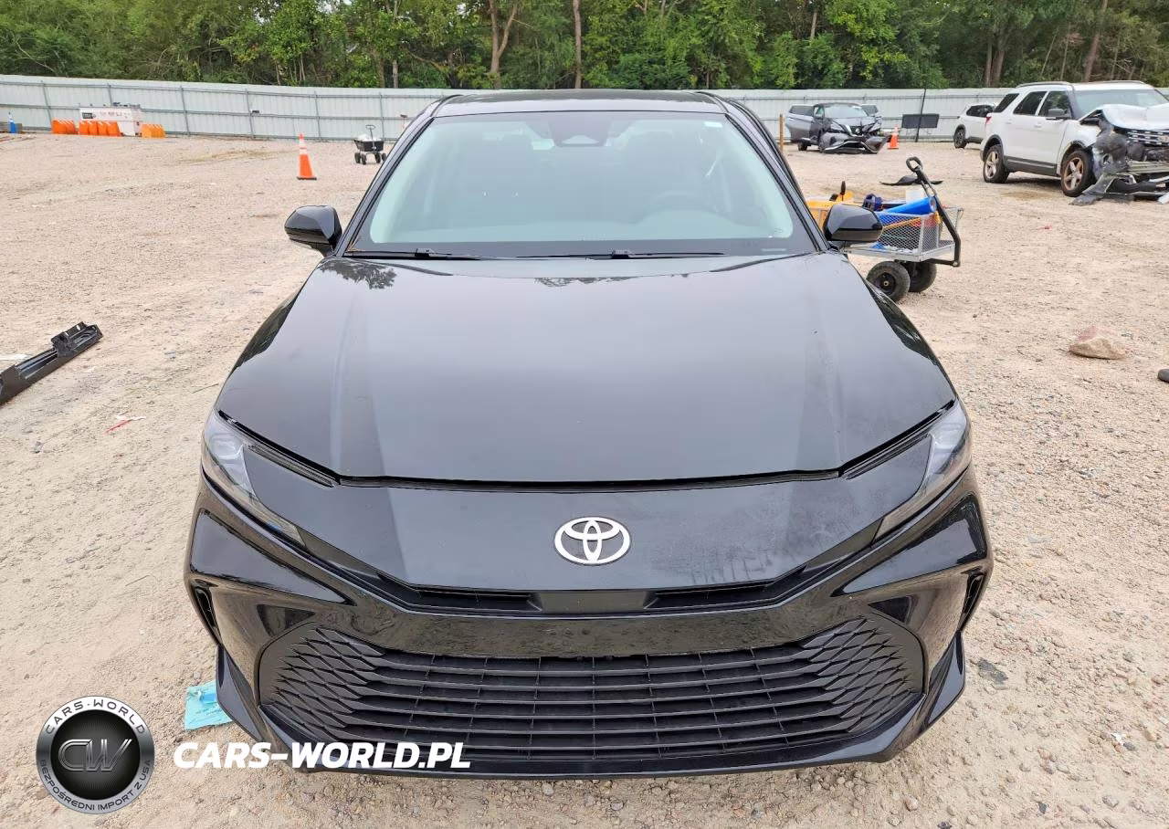 2026 Toyota Camry Le VIN:4T1DAACK9TU734940 - 5