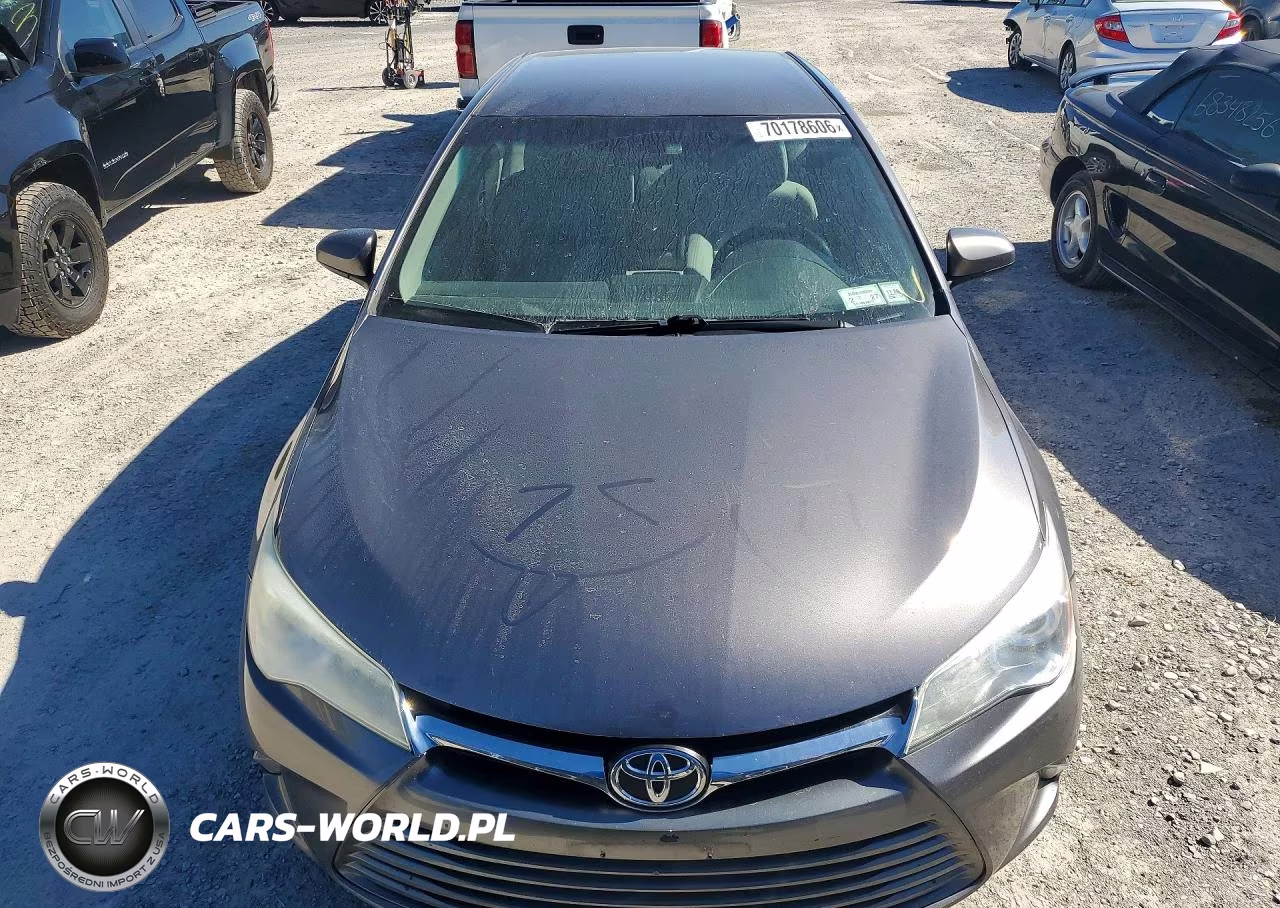 2015 Toyota Camry Le VIN:4T1BF1FK6FU112076 - 5