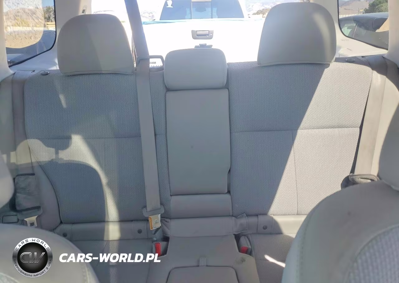 2011 Subaru Forester 2.5X Premium VIN:JF2SHADC3BH783381 - 10