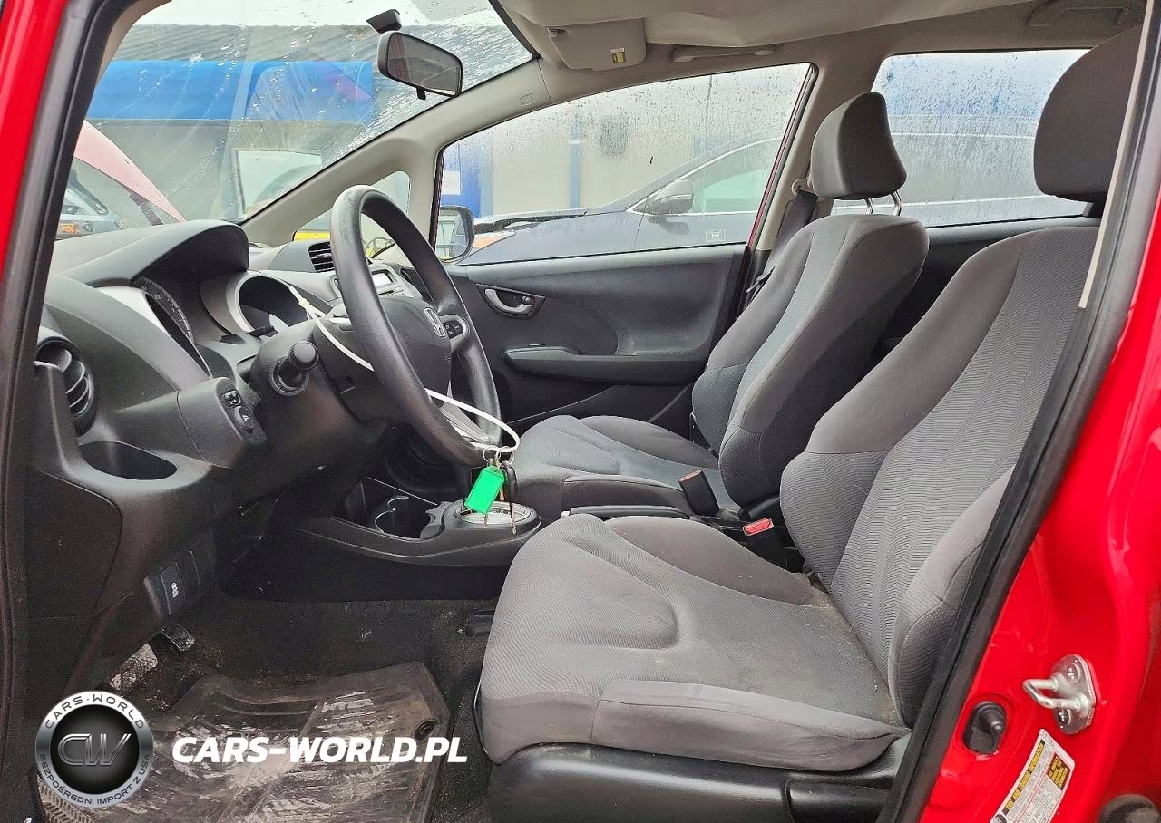 2013 Honda Fit VIN:JHMGE8H35DC043622 - 7
