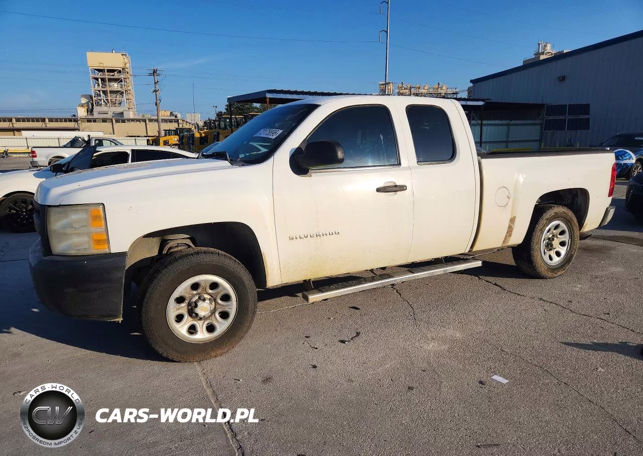 2010 Chevrolet Silverado C1500 VIN:1GCSCPE04AZ206789 - 1