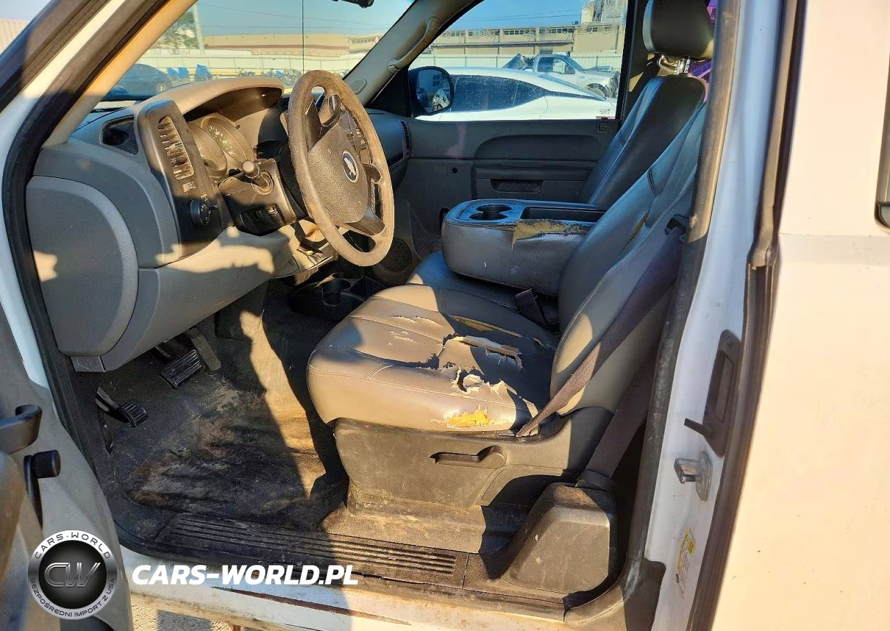 2010 Chevrolet Silverado C1500 VIN:1GCSCPE04AZ206789 - 7