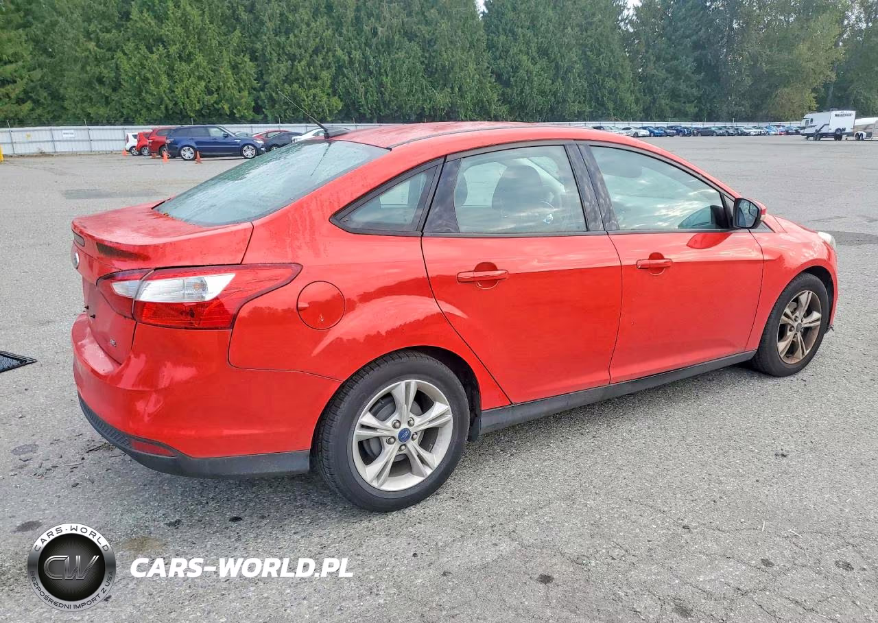 2014 Ford Focus Se VIN:1FADP3F27EL433513 - 3