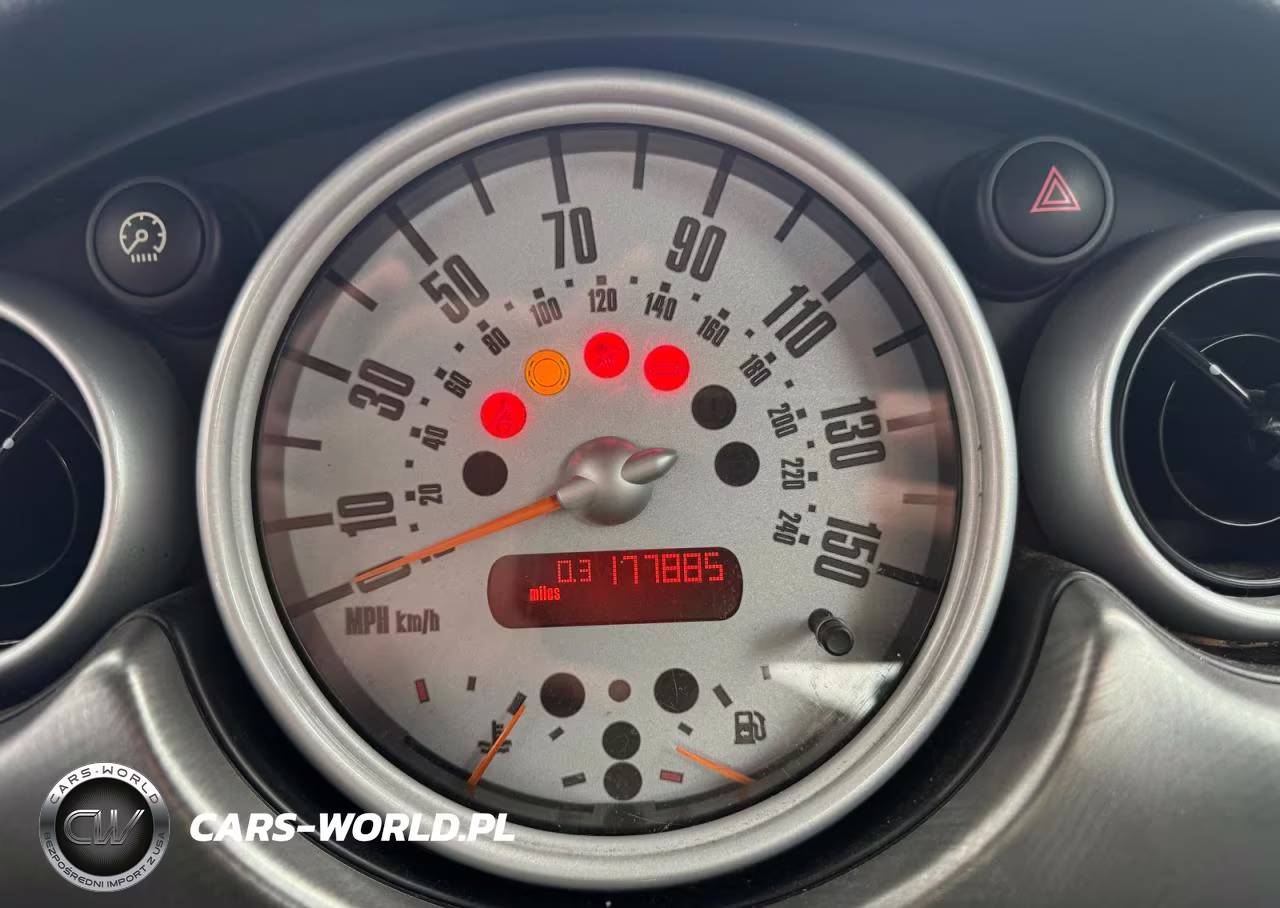 2004 Mini Cooper S VIN:WMWRE33424TD85350 - 8