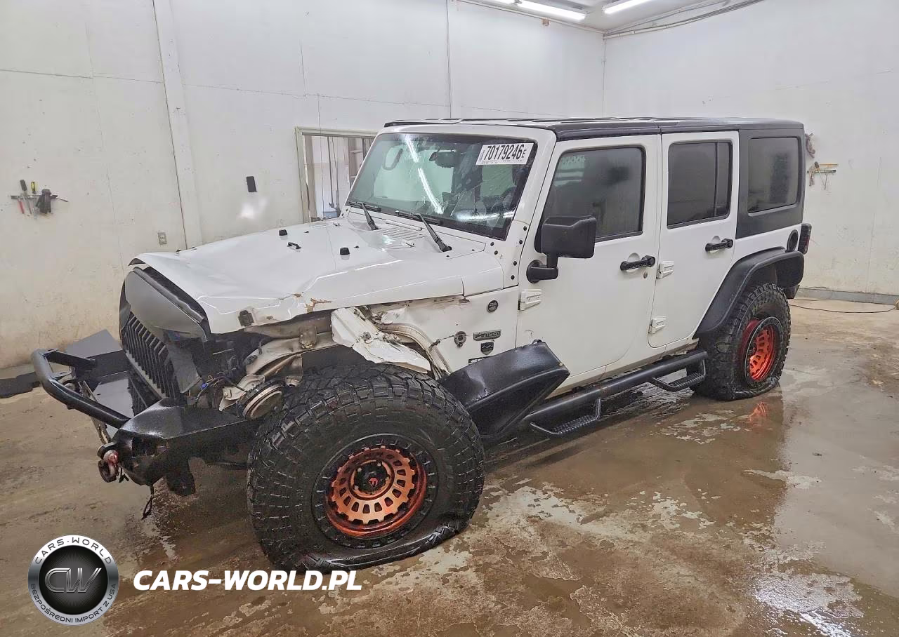 2013 Jeep Wrangler Unlimited Sport VIN:1C4HJWDG4DL623376 - 1