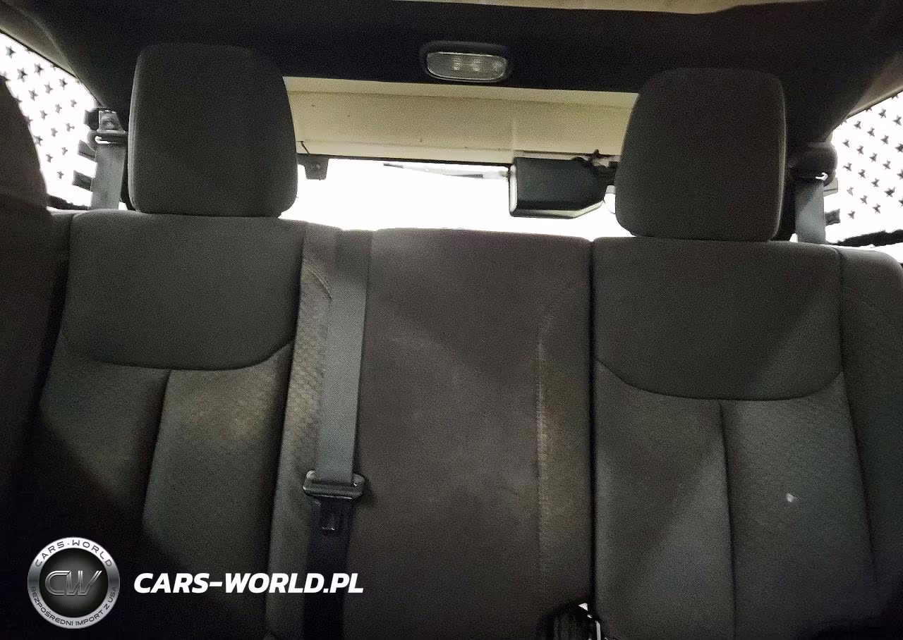 2013 Jeep Wrangler Unlimited Sport VIN:1C4HJWDG4DL623376 - 10