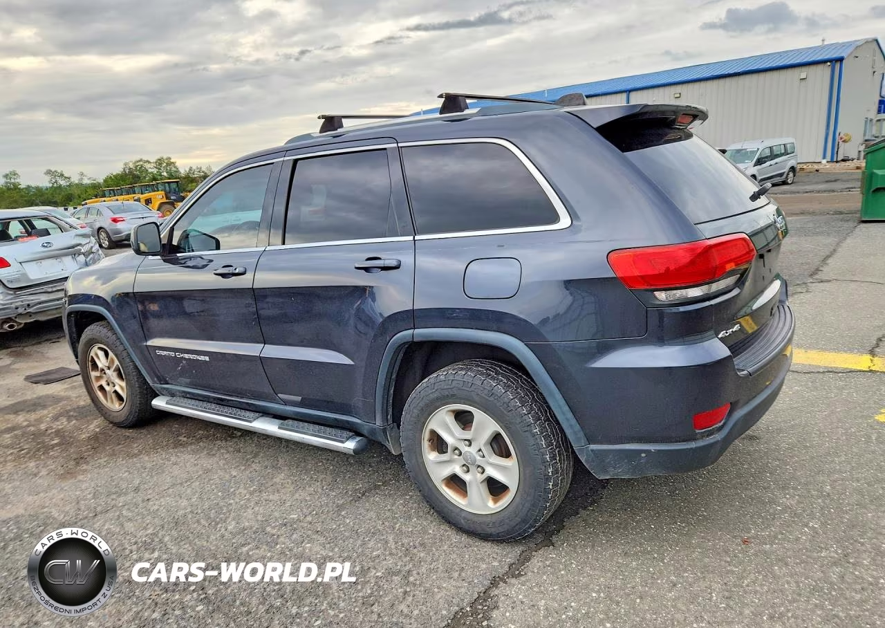 2015 Jeep Grand Cherokee Laredo VIN:1C4RJFAG2FC791996 - 2