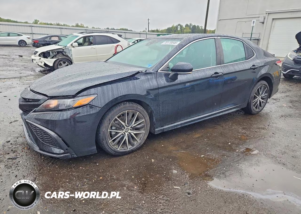 2022 Toyota Camry Se – zdjęcie 1 z 12