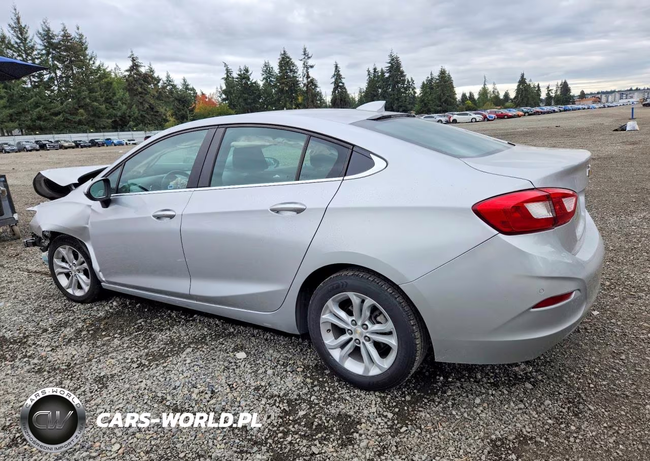 2019 Chevrolet Cruze Lt VIN:1G1BE5SM3K7129070 - 2