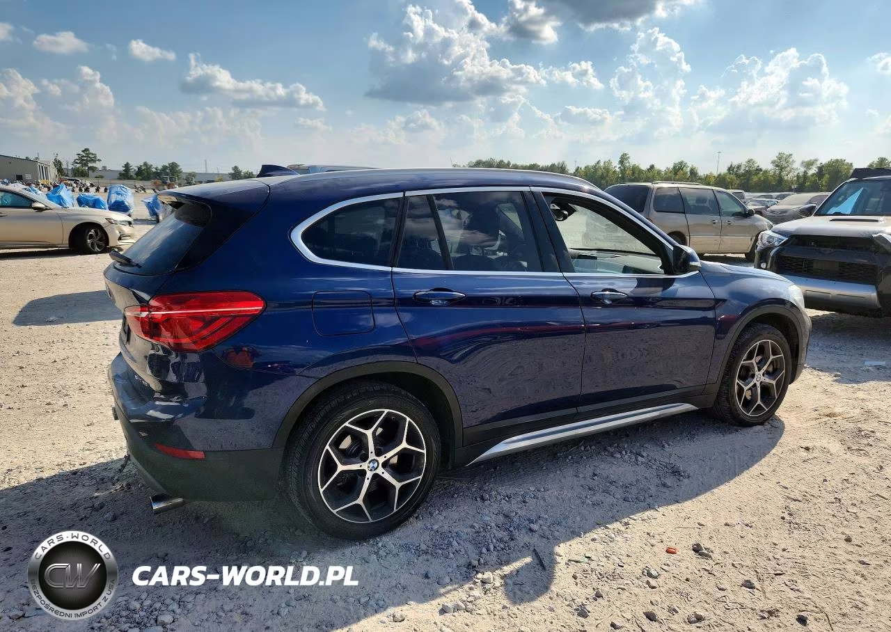 2018 BMW X1 Sdrive28I VIN:WBXHU7C39J5L05719 - 3
