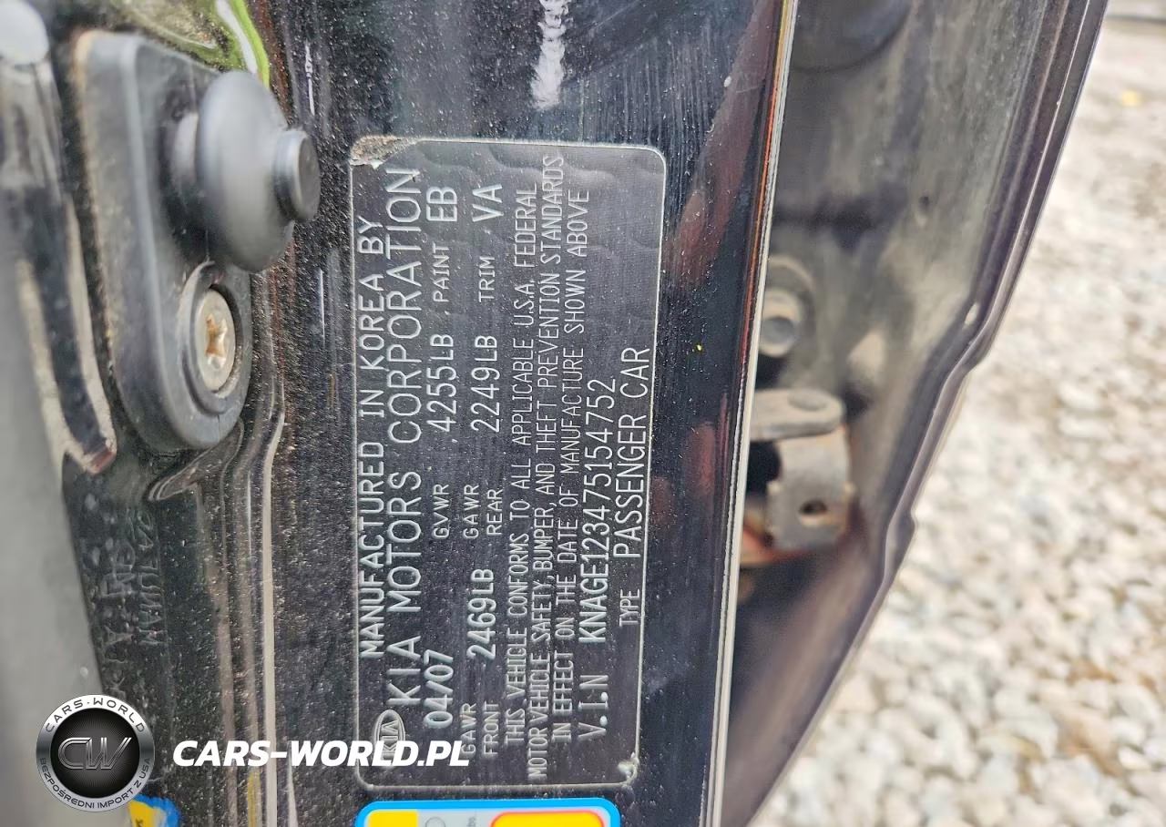 2007 Kia Optima Lx VIN:KNAGE123475154752 - 12