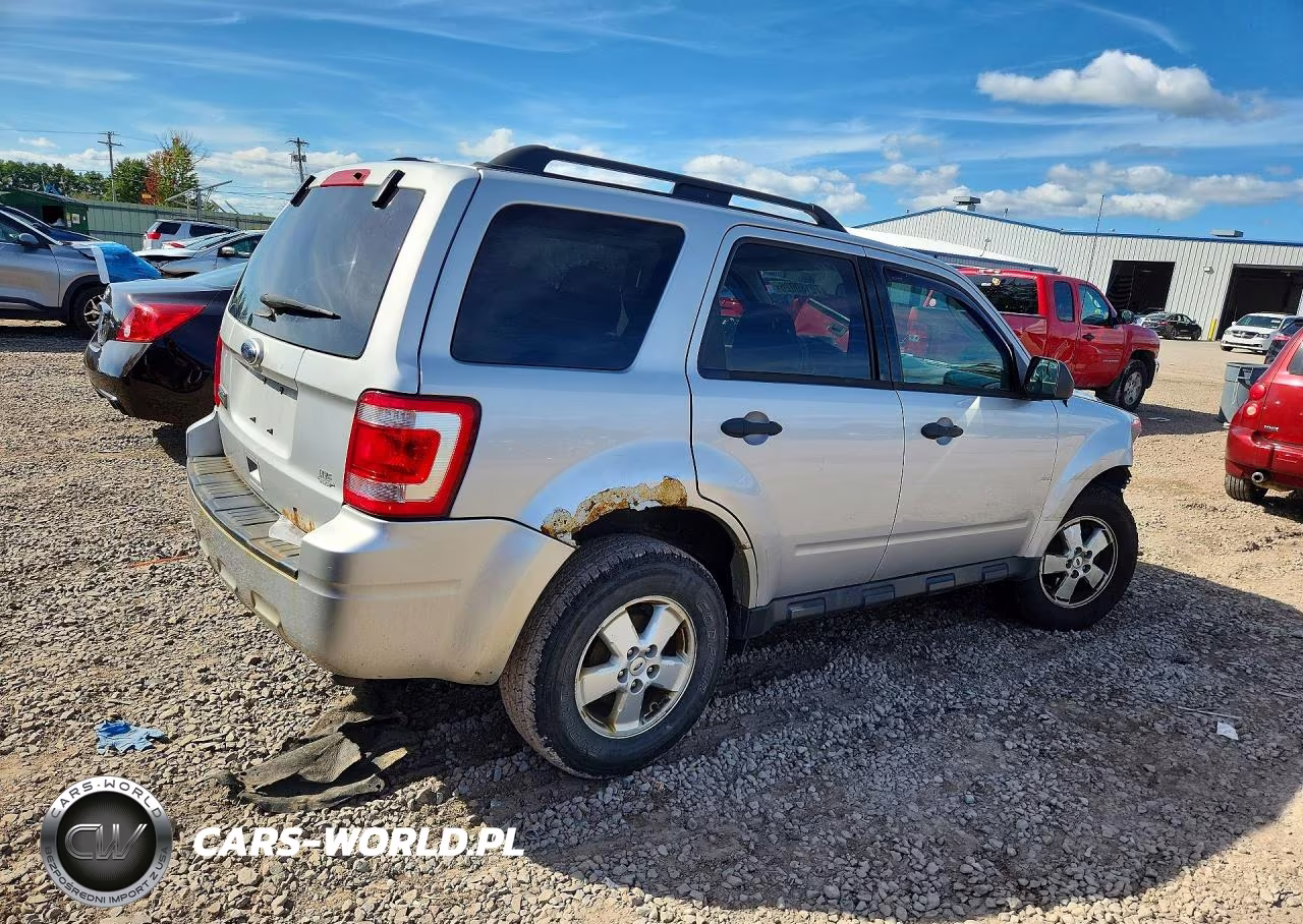 2012 Ford Escape Xlt VIN:1FMCU0D78CKB61192 - 3