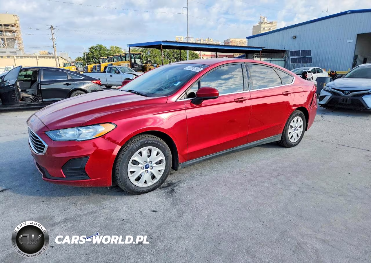 2020 Ford Fusion S VIN:3FA6P0G73LR160957 - 1