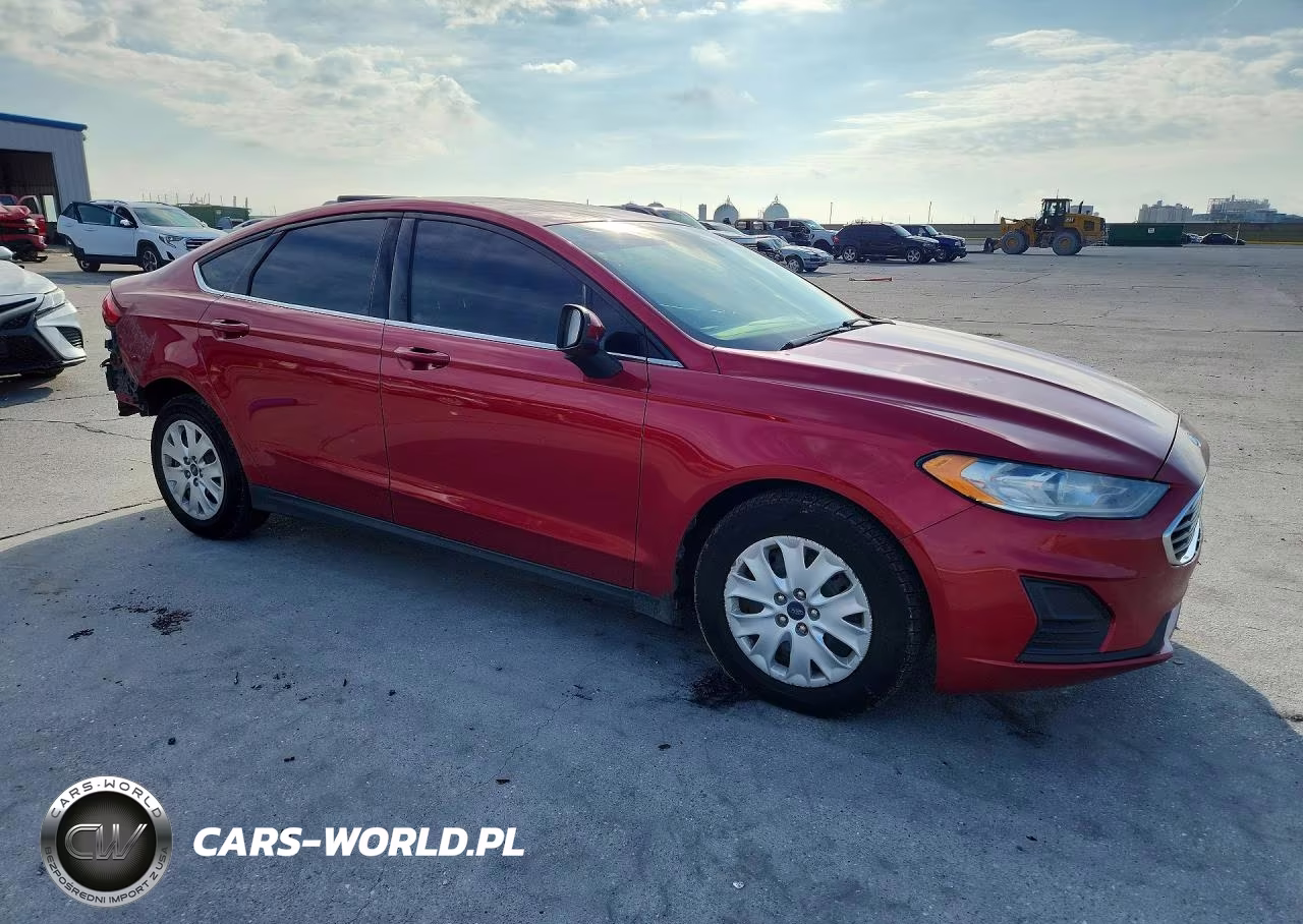 2020 Ford Fusion S VIN:3FA6P0G73LR160957 - 4