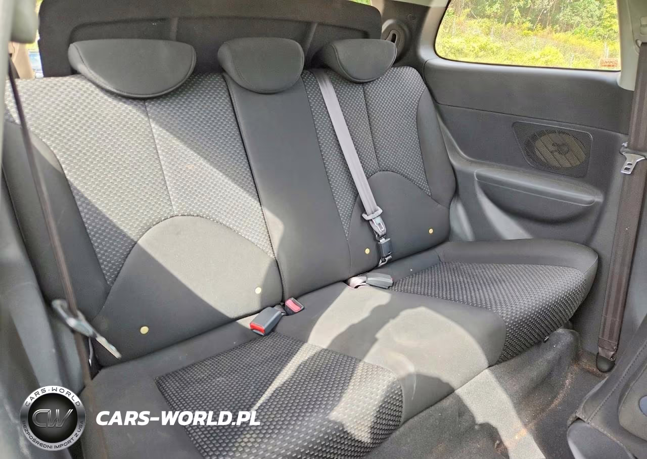 2010 Hyundai Accent Blue VIN:KMHCM3ACXAU178905 - 10