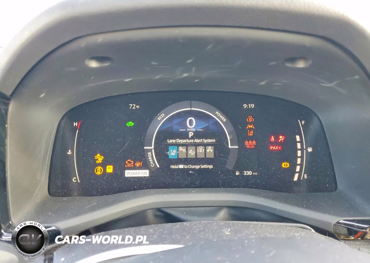 2025 Toyota Camry Se VIN:4T1DAACKXSU179866 - 9