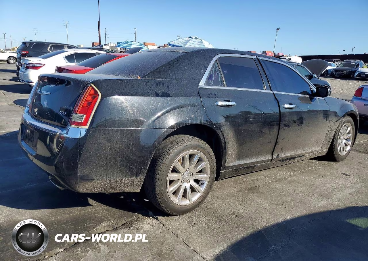 2012 Chrysler 300 Limited VIN:2C3CCACG0CH251124 - 3