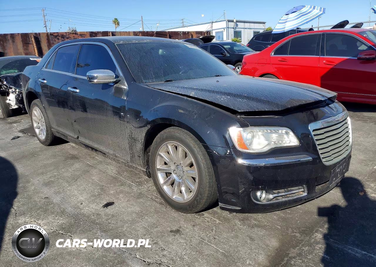 2012 Chrysler 300 Limited VIN:2C3CCACG0CH251124 - 4