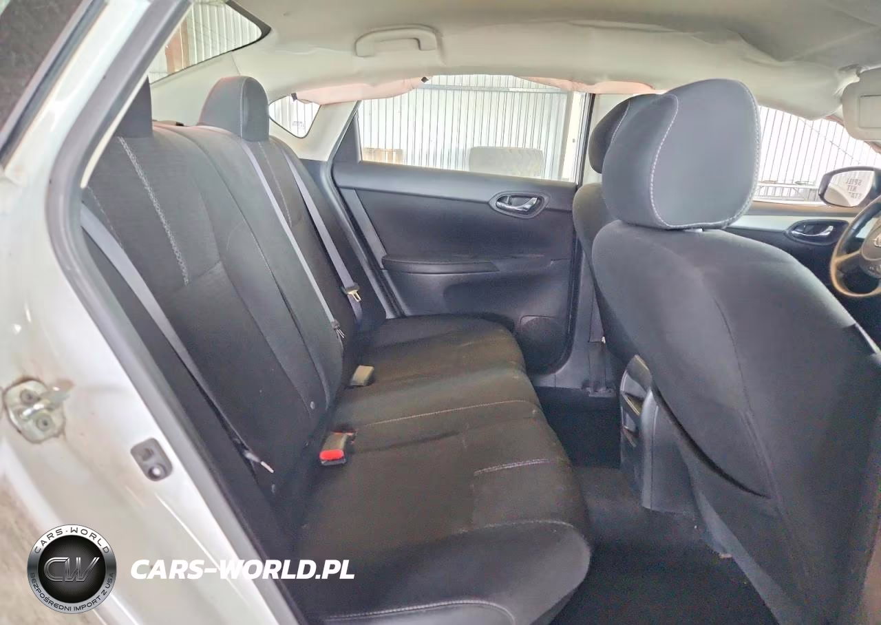 2018 Nissan Sentra S VIN:3N1AB7AP4JY243758 - 10