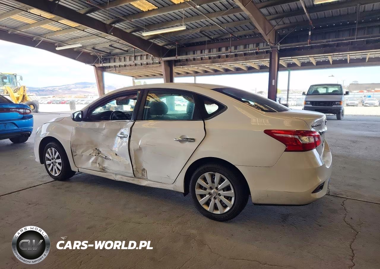 2018 Nissan Sentra S VIN:3N1AB7AP4JY243758 - 2