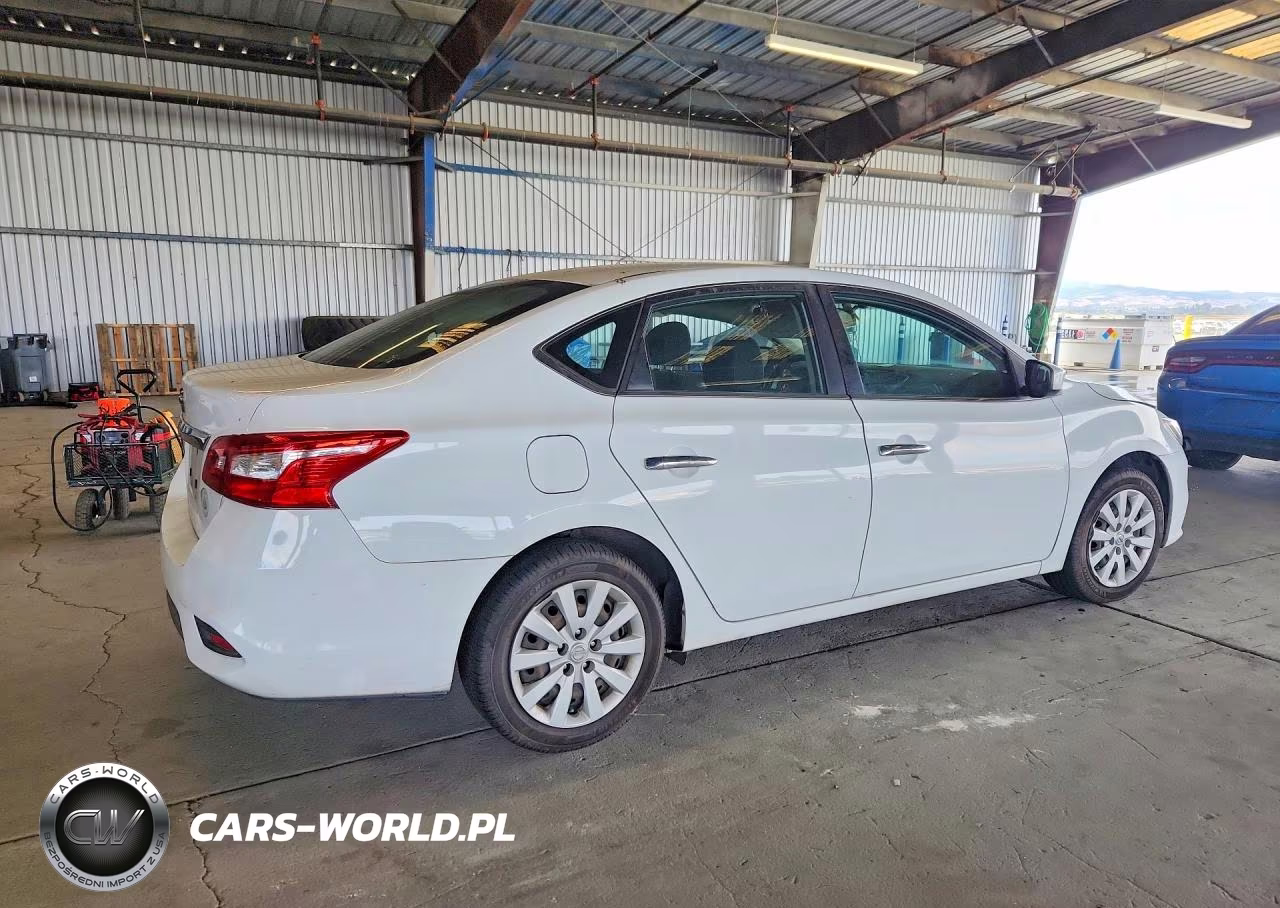 2018 Nissan Sentra S VIN:3N1AB7AP4JY243758 - 3