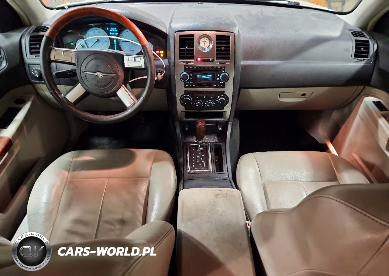 2005 Chrysler 300 Touring VIN:2C3AA53G45H503481 - 8