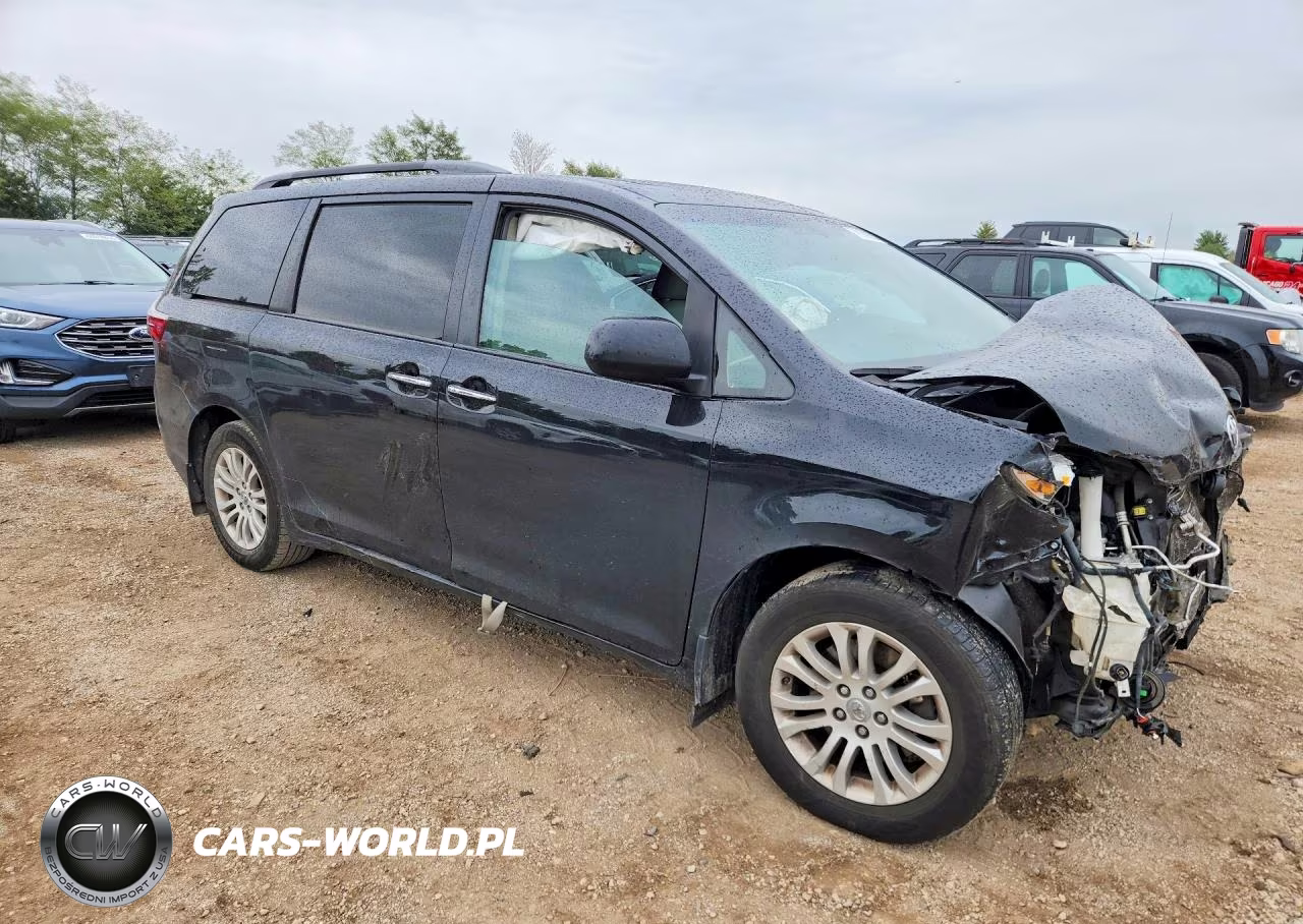 2017 Toyota Sienna Xle 8-Passenger VIN:5TDYZ3DC8HS863460 - 4