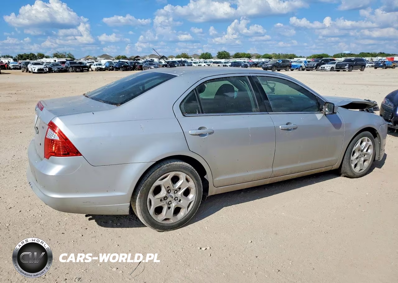 2010 Ford Fusion Se VIN:3FAHP0HA8AR410449 - 3