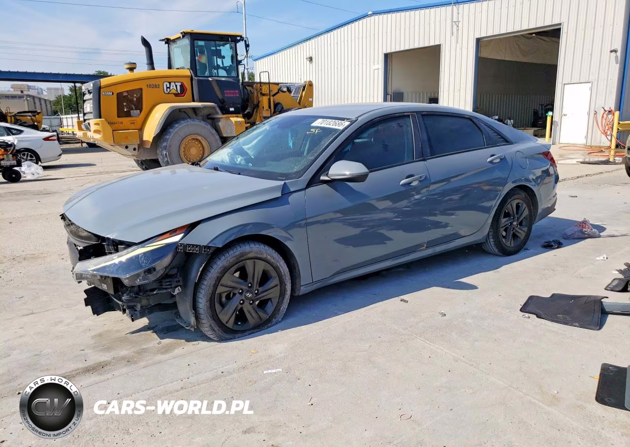 2022 Hyundai Elantra Sel
