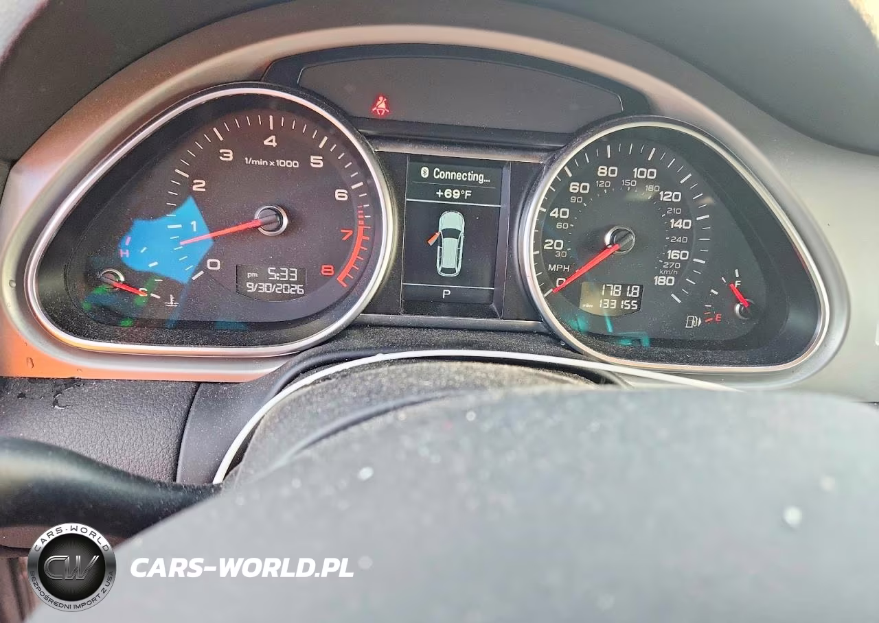 2015 Audi Q7 Premium Plus VIN:WA1LGAFE0FD012470 - 9