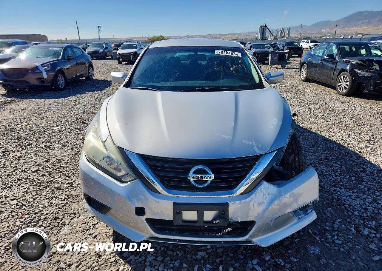 2017 Nissan Altima 2.5 S VIN:1N4AL3AP1HN329531 - 5