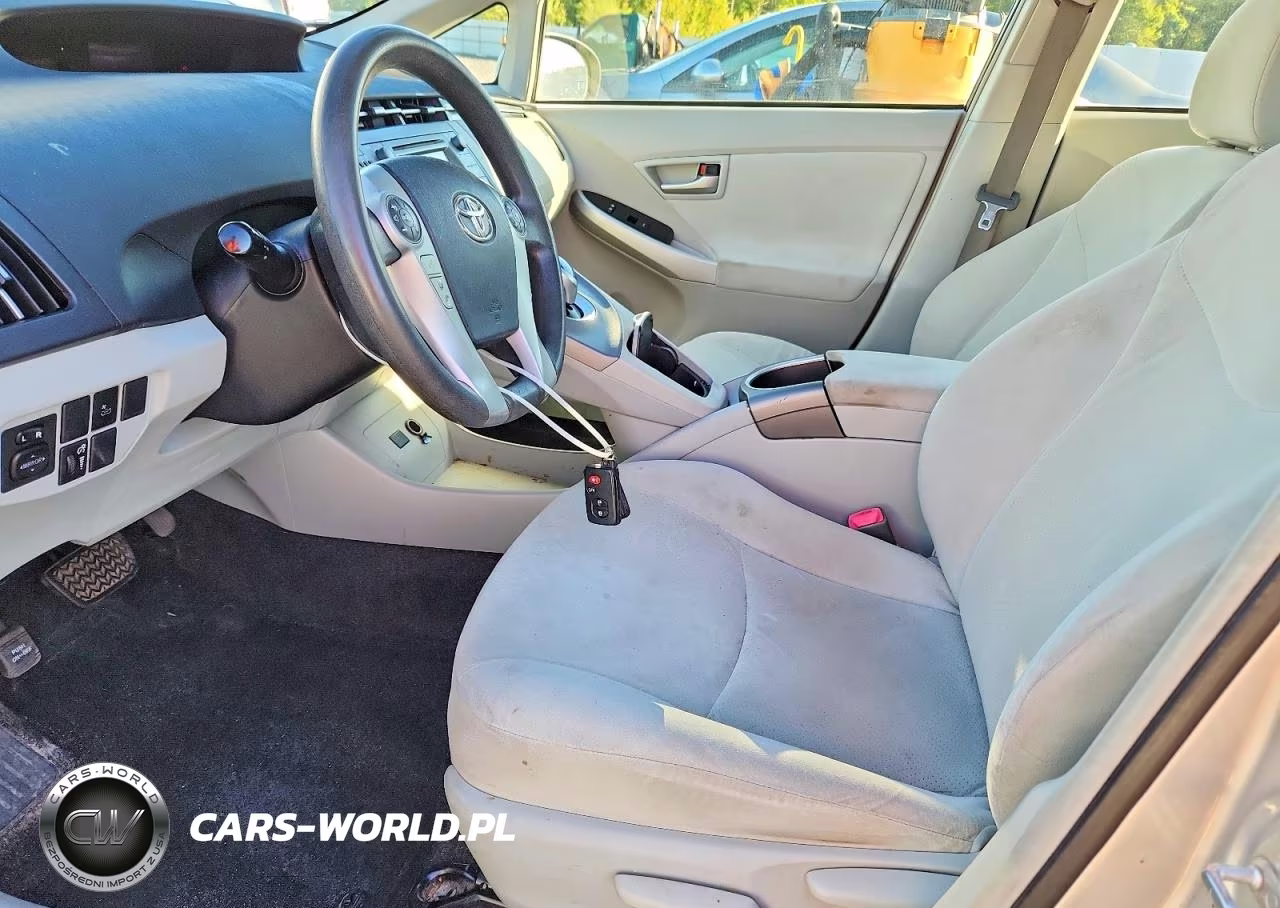 2012 Toyota Prius Three VIN:JTDKN3DUXC5481813 - 7