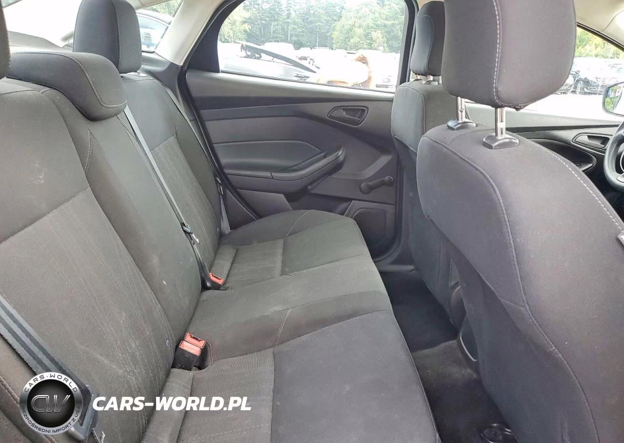 2017 Ford Focus S VIN:1FADP3E23HL316565 - 10