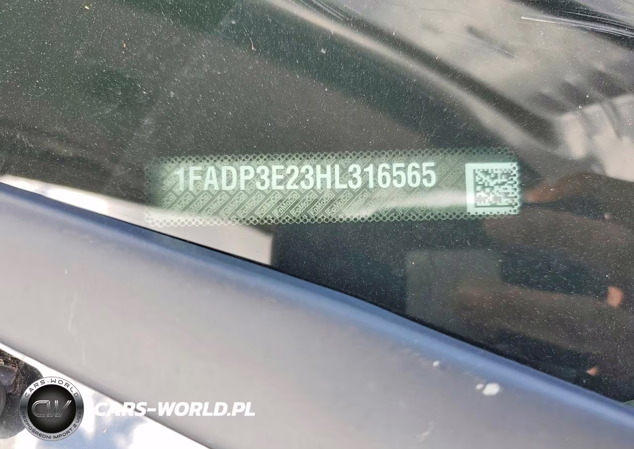 2017 Ford Focus S VIN:1FADP3E23HL316565 - 12