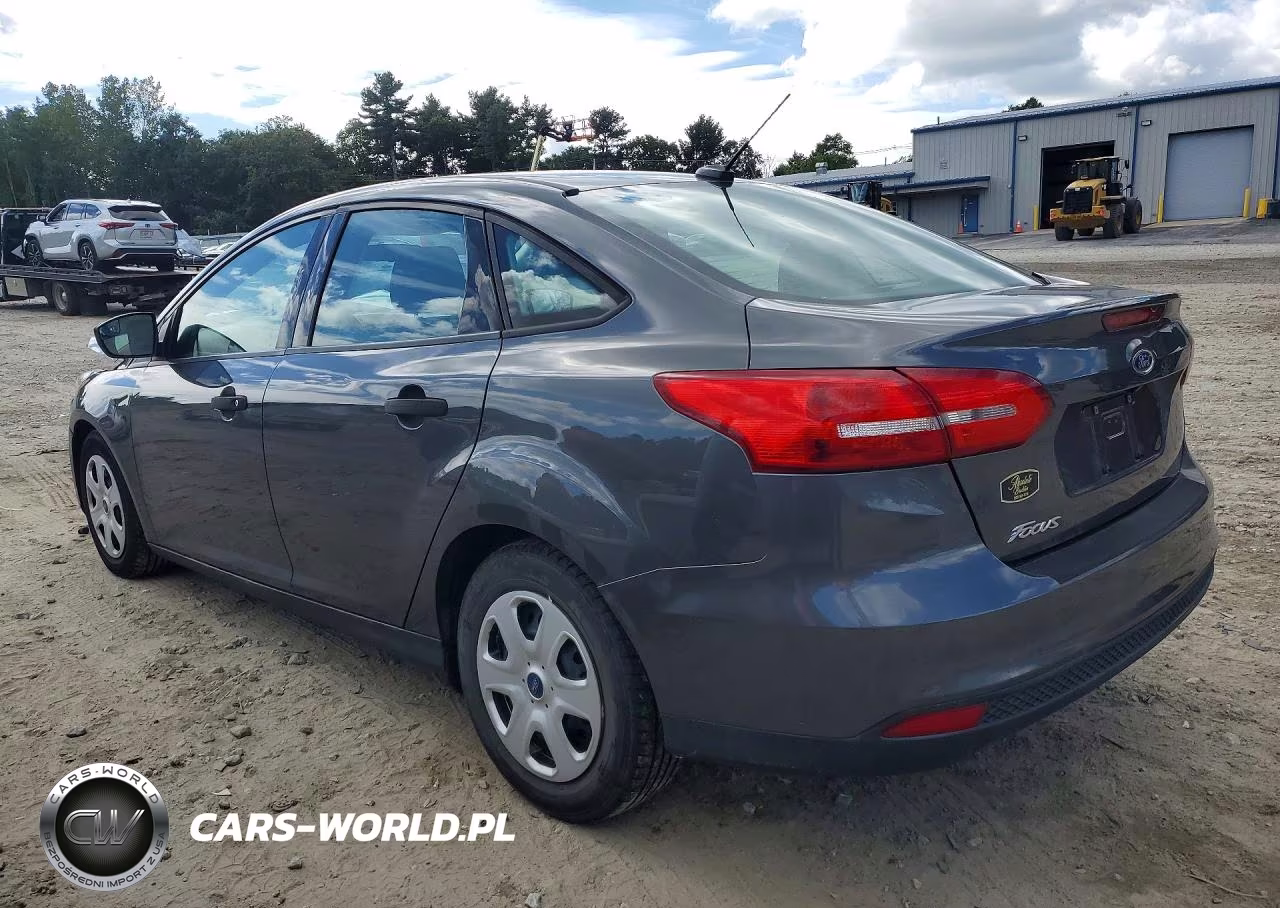 2017 Ford Focus S VIN:1FADP3E23HL316565 - 2