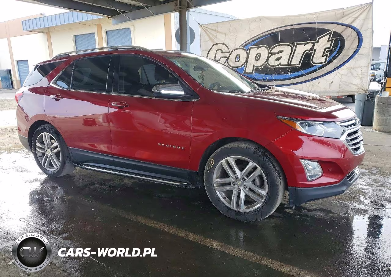 2018 Chevrolet Equinox Premier VIN:2GNAXMEV3J6315130 - 4