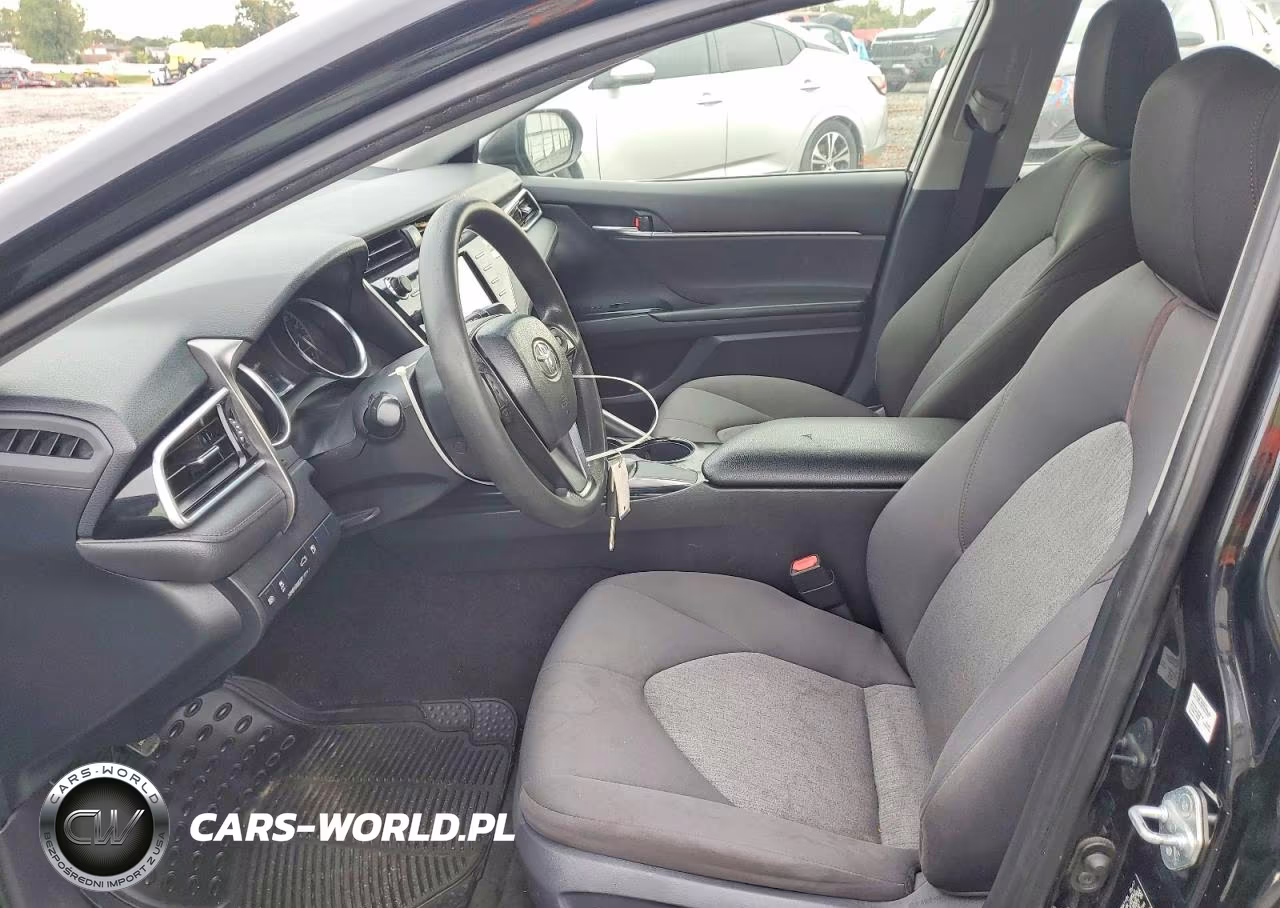 2018 Toyota Camry Le VIN:JTNB11HKXJ3013917 - 7