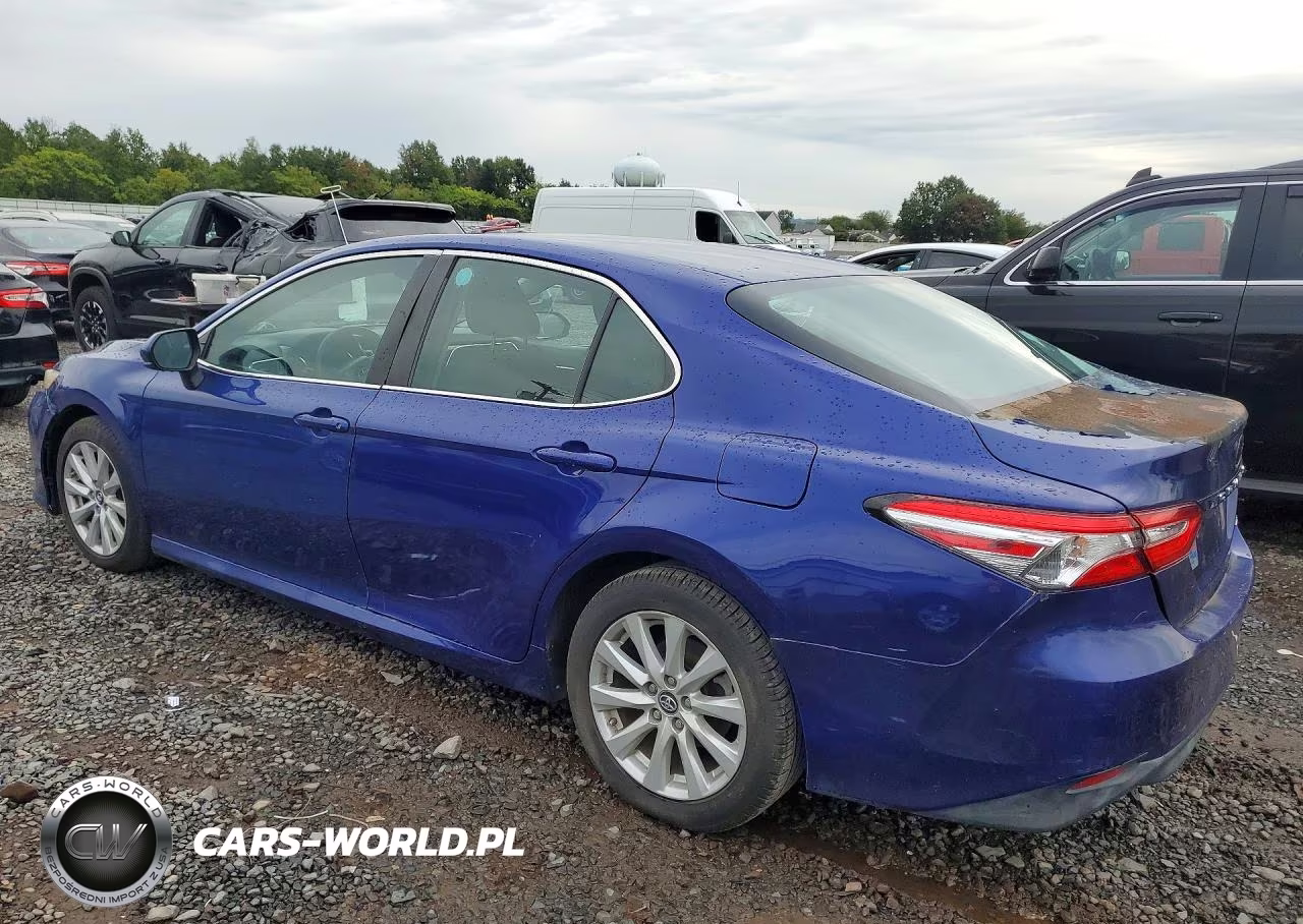 2018 Toyota Camry L VIN:4T1B11HK5JU575461 - 2