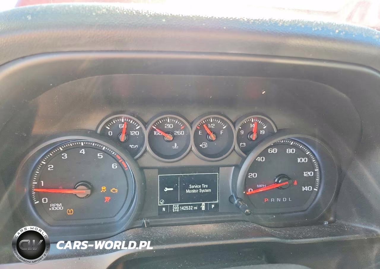 2019 Chevrolet Silverado K1500 Custom VIN:3GCPYBEH3KG308196 - 9