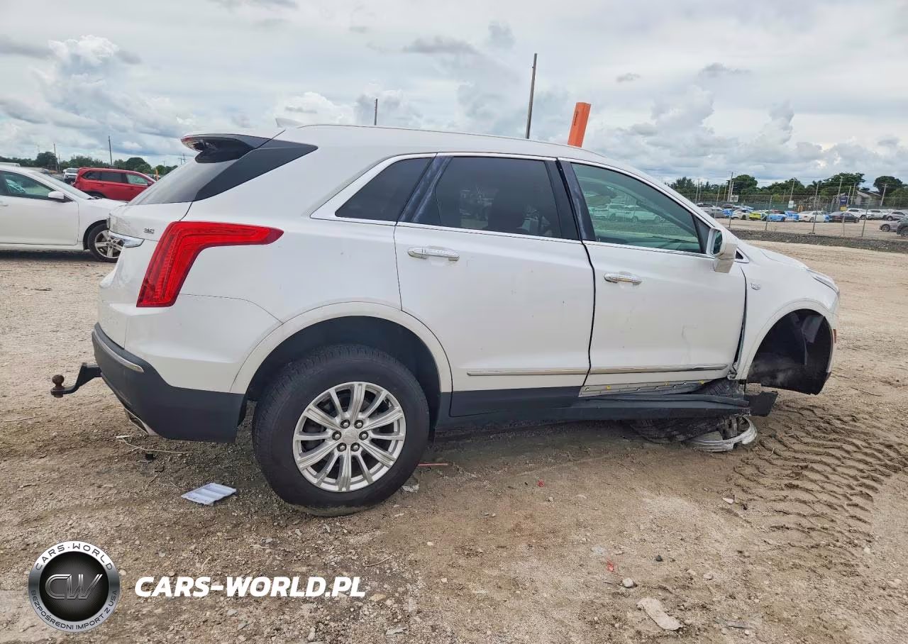 2018 Cadillac Xt5 VIN:1GYKNARS9JZ213539 - 3