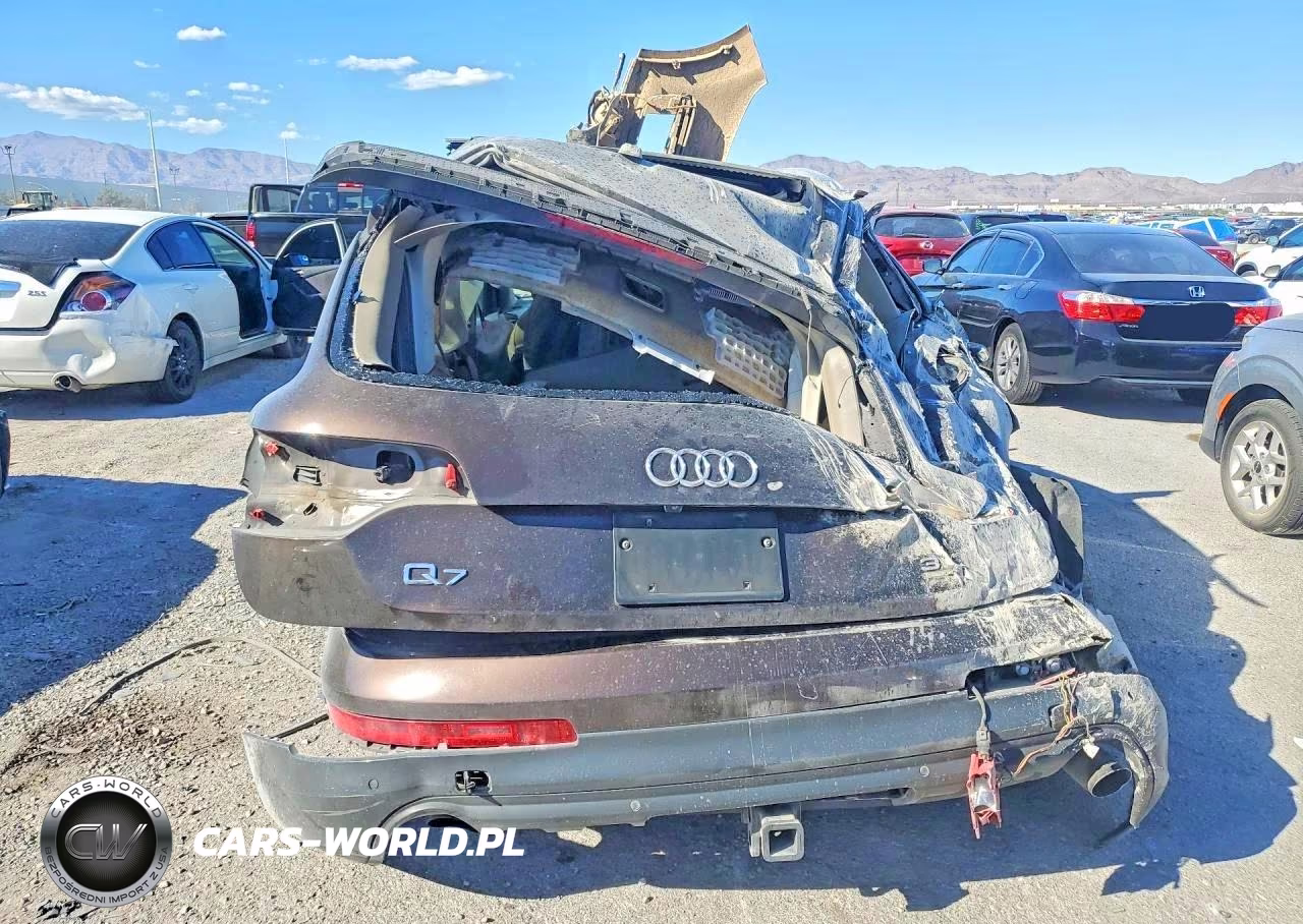 2010 Audi Q7 Premium Plus VIN:WA1LYAFE0AD007257 - 6