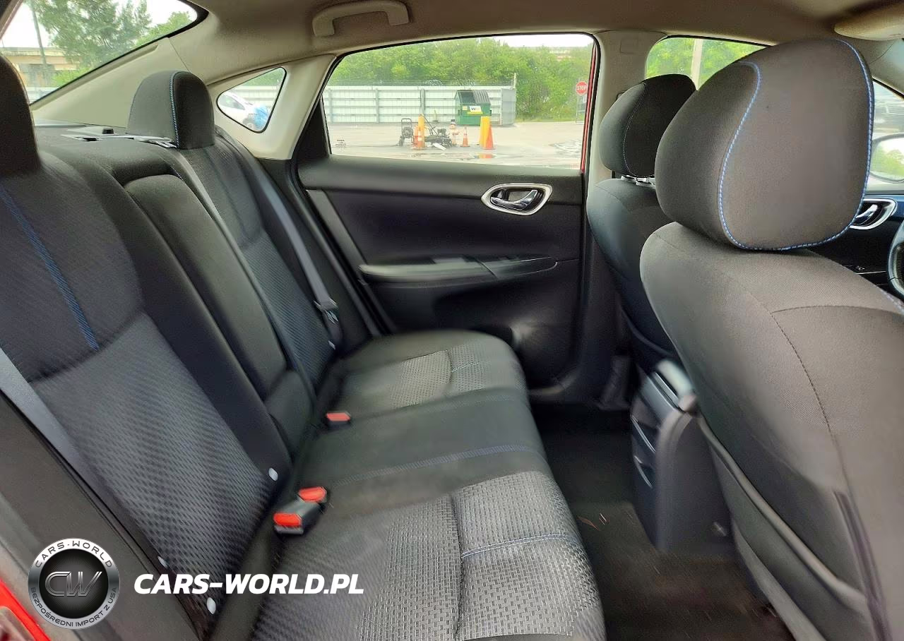 2016 Nissan Sentra Sr VIN:3N1AB7AP1GY280842 - 10