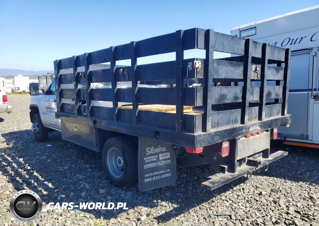 2018 GMC Sierra C3500 VIN:1GD31VCGXJF181070 - 2